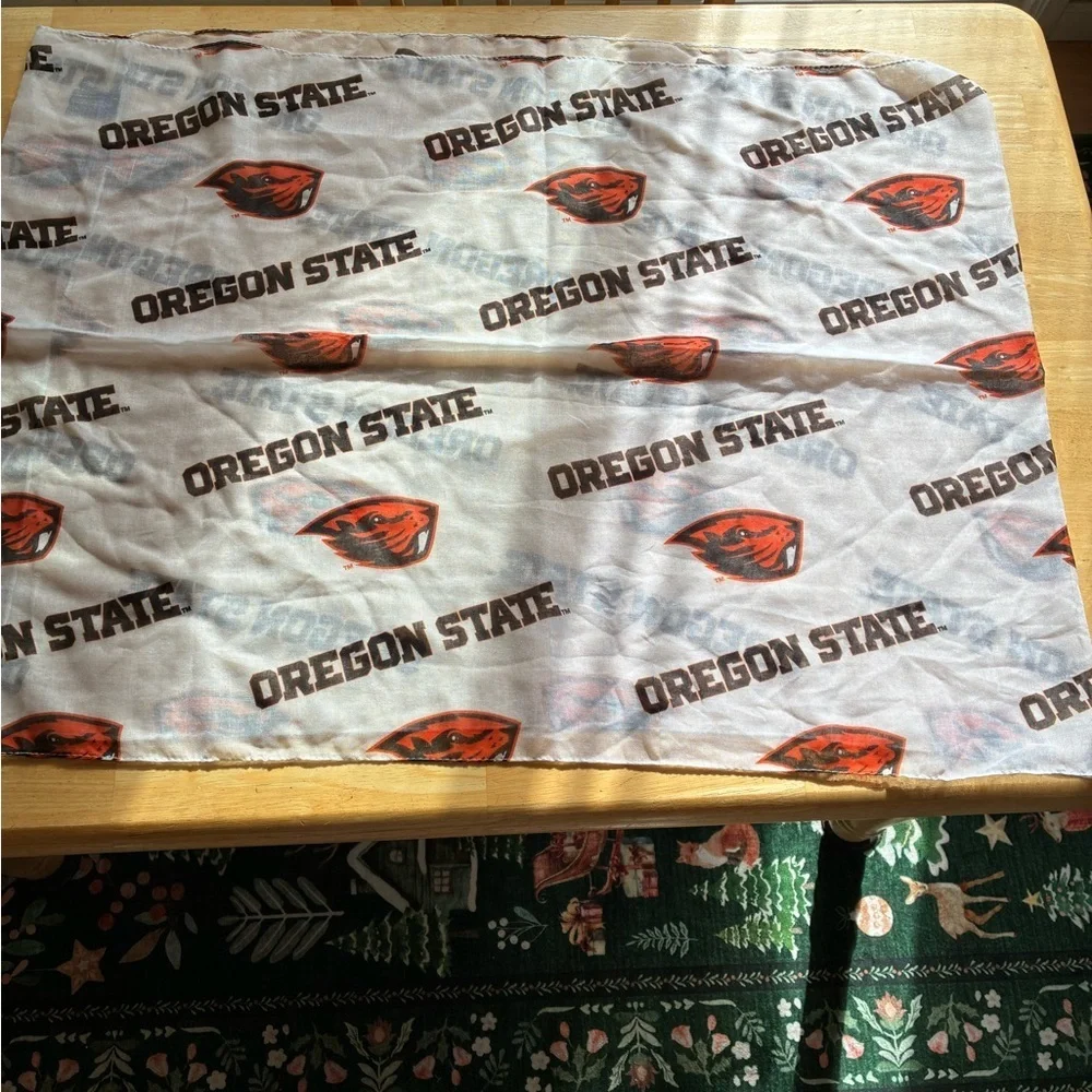 Oregon State Beavers Logo Infinity Scarf